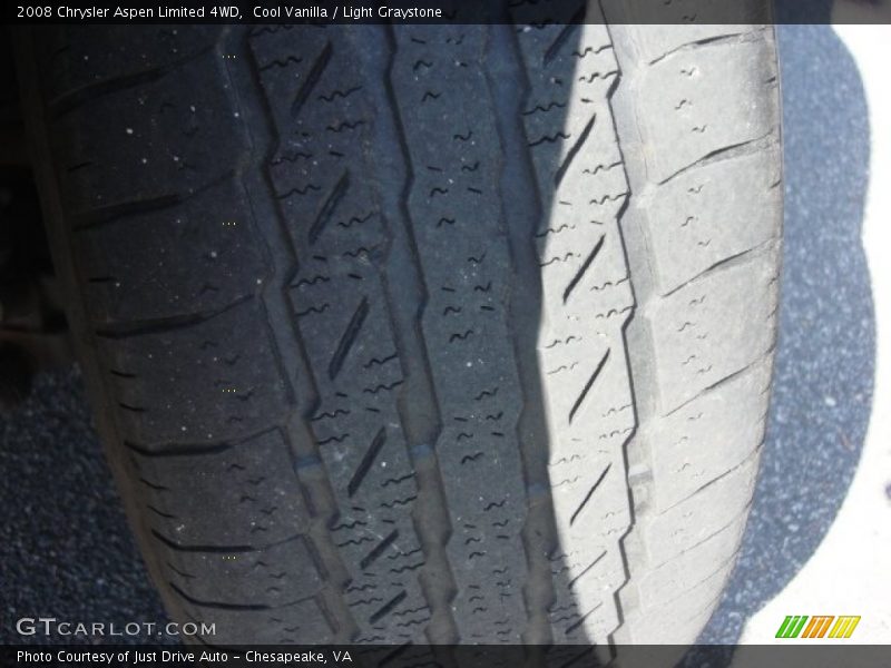 Cool Vanilla / Light Graystone 2008 Chrysler Aspen Limited 4WD