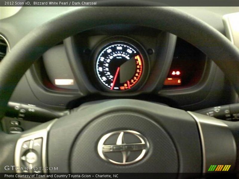 Blizzard White Pearl / Dark Charcoal 2012 Scion xD