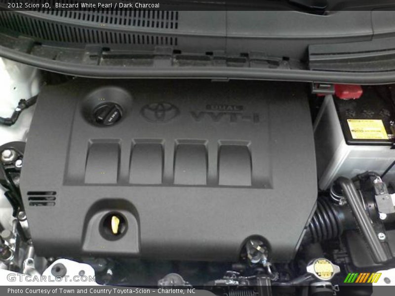 Blizzard White Pearl / Dark Charcoal 2012 Scion xD