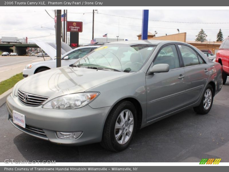 Phantom Gray Pearl / Stone Gray 2006 Toyota Camry XLE
