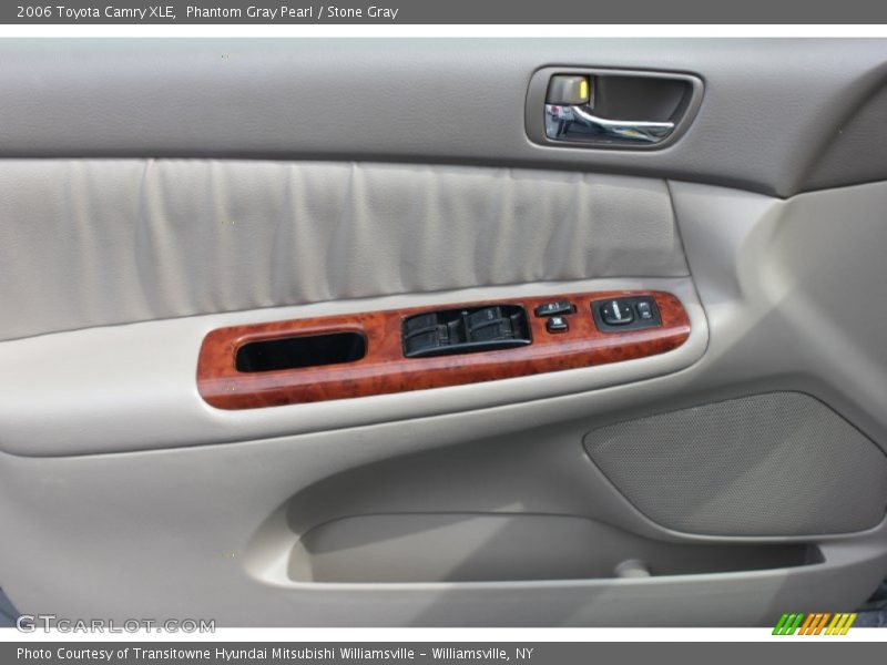 Phantom Gray Pearl / Stone Gray 2006 Toyota Camry XLE