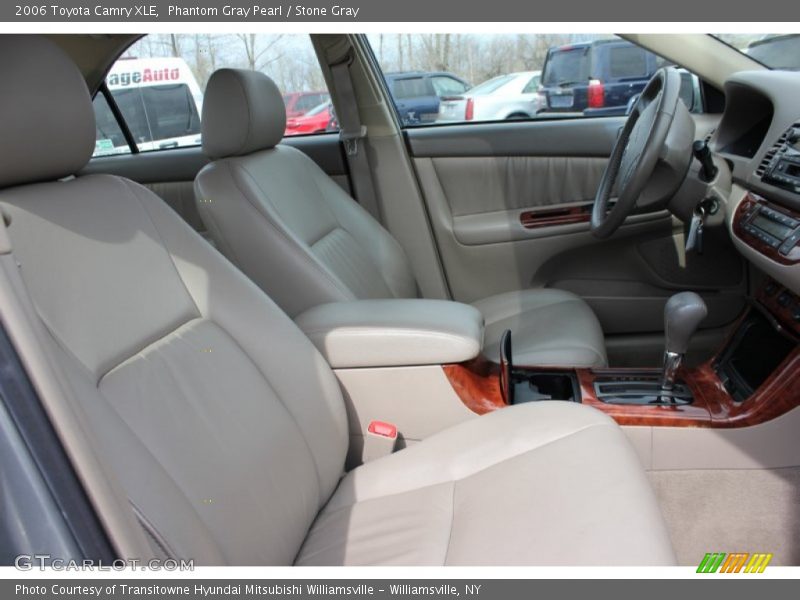Phantom Gray Pearl / Stone Gray 2006 Toyota Camry XLE