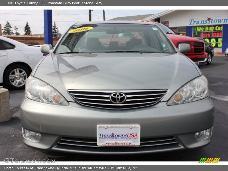 Phantom Gray Pearl / Stone Gray 2006 Toyota Camry XLE