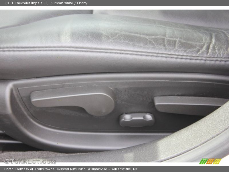 Summit White / Ebony 2011 Chevrolet Impala LT
