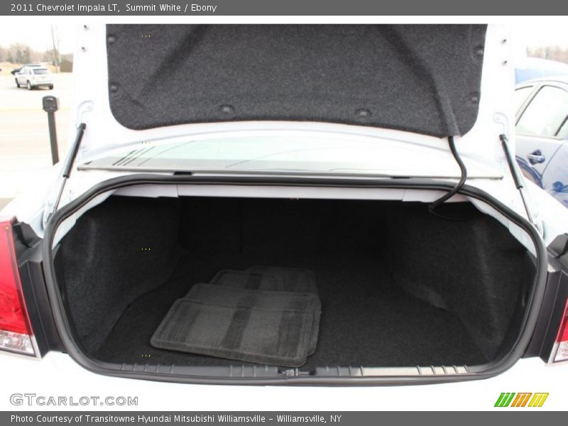 Summit White / Ebony 2011 Chevrolet Impala LT
