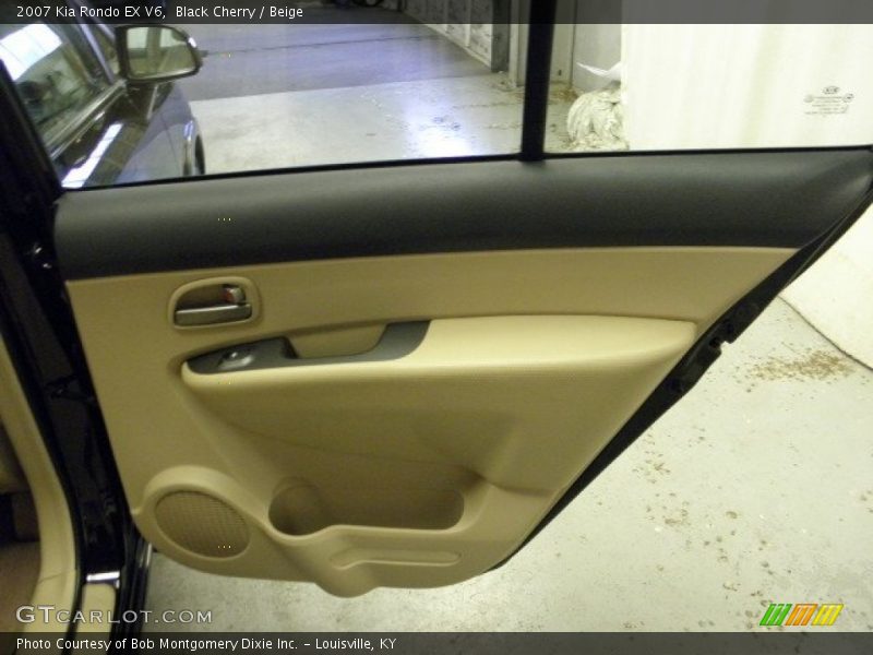 Black Cherry / Beige 2007 Kia Rondo EX V6