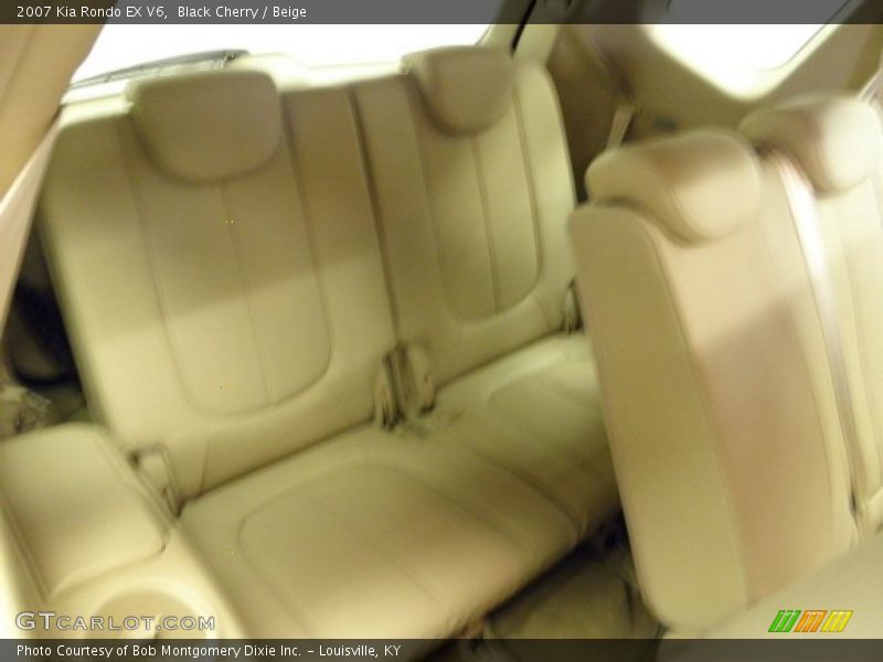 Black Cherry / Beige 2007 Kia Rondo EX V6
