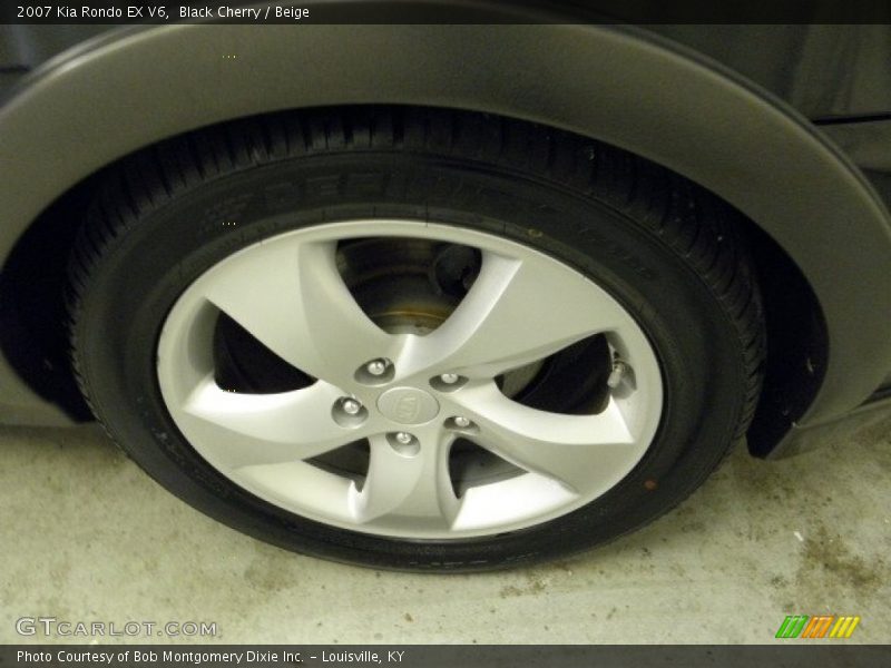 Black Cherry / Beige 2007 Kia Rondo EX V6