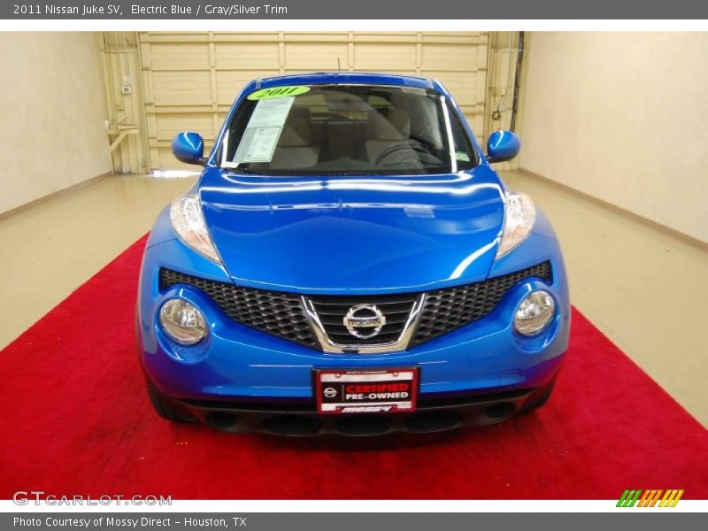 Electric Blue / Gray/Silver Trim 2011 Nissan Juke SV