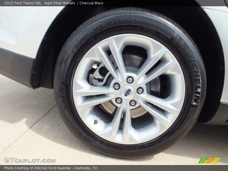  2013 Taurus SEL Wheel