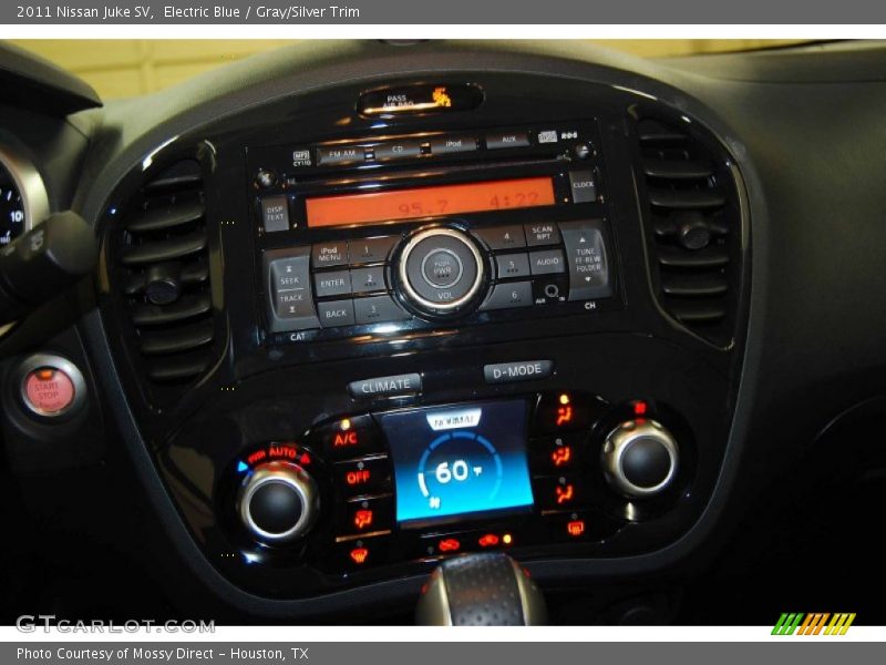 Electric Blue / Gray/Silver Trim 2011 Nissan Juke SV