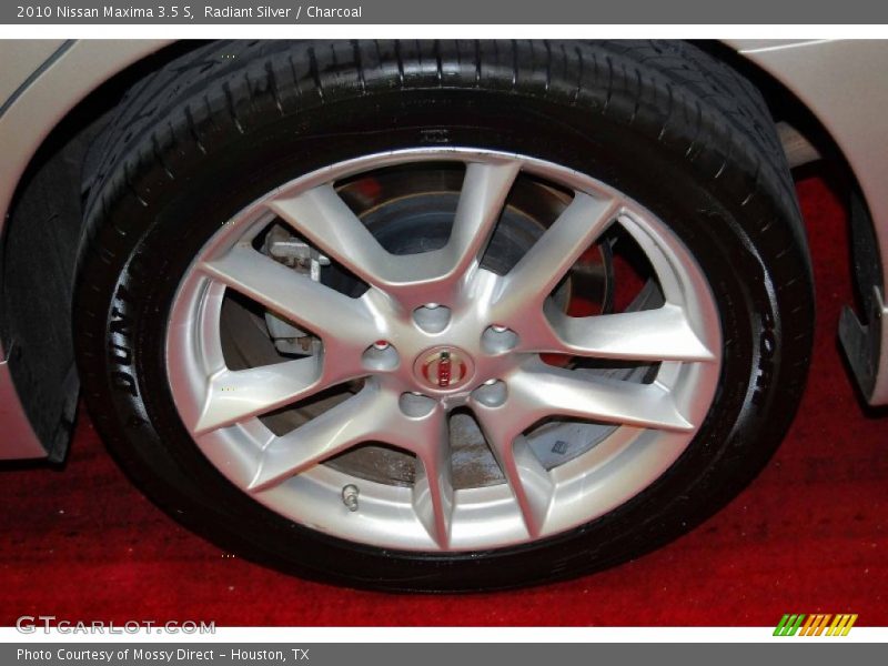 Radiant Silver / Charcoal 2010 Nissan Maxima 3.5 S
