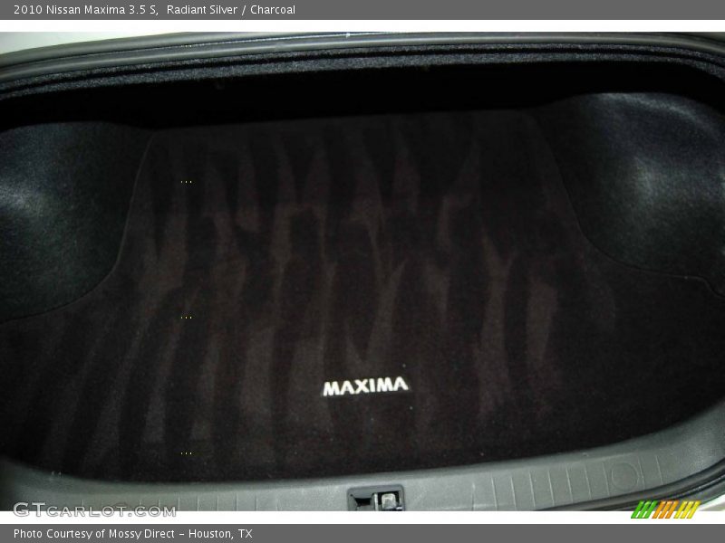 Radiant Silver / Charcoal 2010 Nissan Maxima 3.5 S