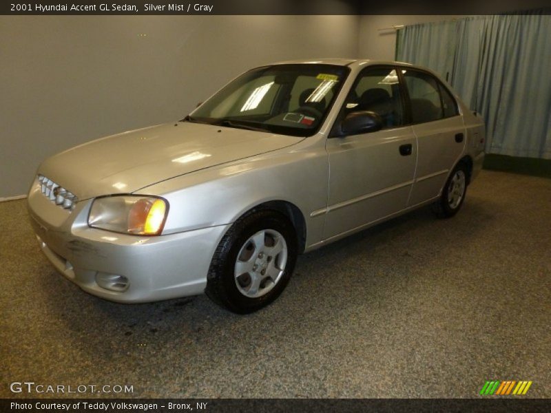 Silver Mist / Gray 2001 Hyundai Accent GL Sedan