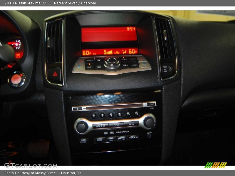 Radiant Silver / Charcoal 2010 Nissan Maxima 3.5 S