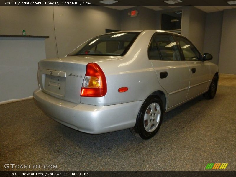Silver Mist / Gray 2001 Hyundai Accent GL Sedan