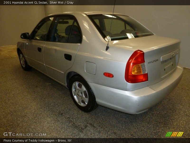 Silver Mist / Gray 2001 Hyundai Accent GL Sedan