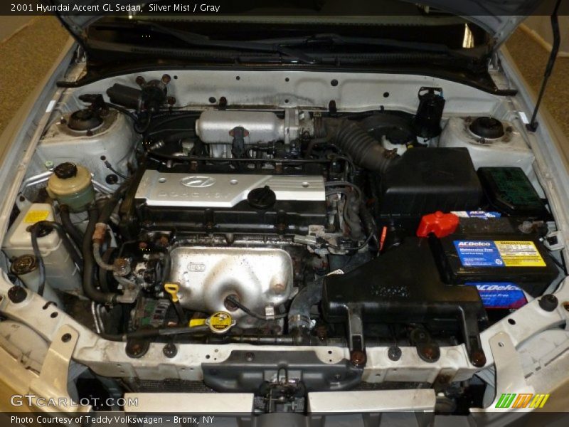 Silver Mist / Gray 2001 Hyundai Accent GL Sedan