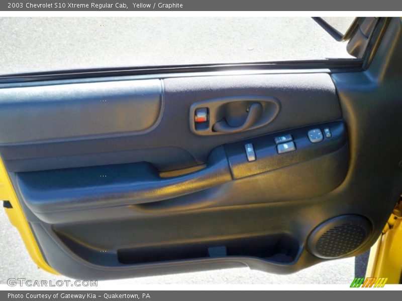 Yellow / Graphite 2003 Chevrolet S10 Xtreme Regular Cab