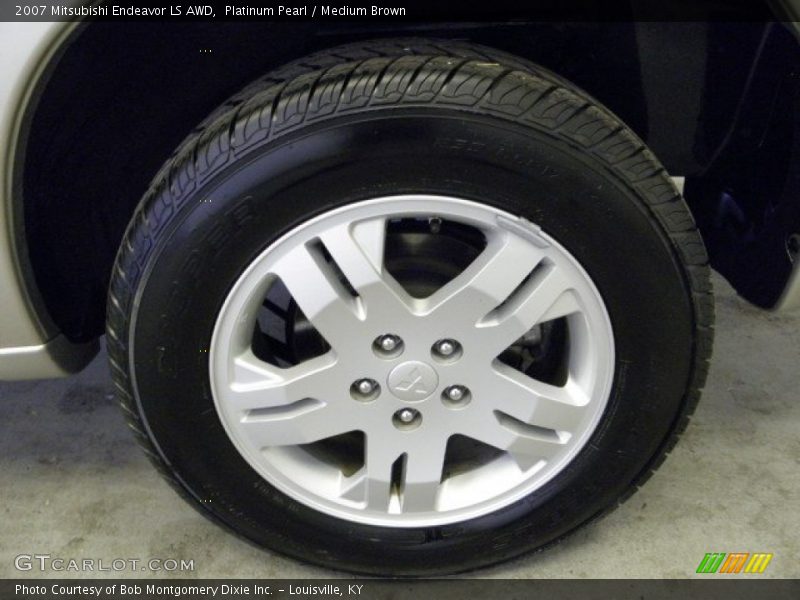 Platinum Pearl / Medium Brown 2007 Mitsubishi Endeavor LS AWD