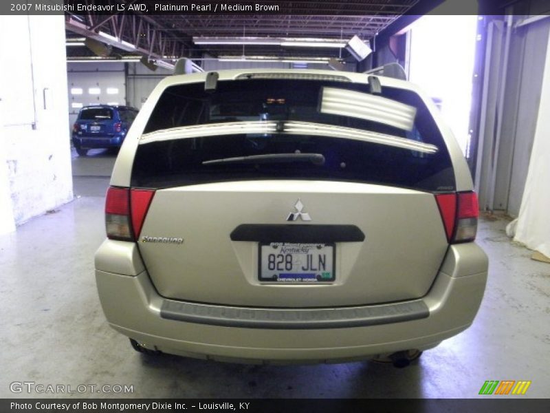 Platinum Pearl / Medium Brown 2007 Mitsubishi Endeavor LS AWD