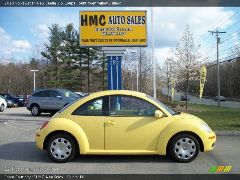 Sunflower Yellow / Black 2010 Volkswagen New Beetle 2.5 Coupe