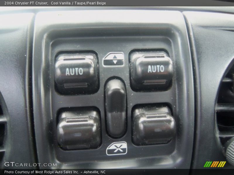 Cool Vanilla / Taupe/Pearl Beige 2004 Chrysler PT Cruiser