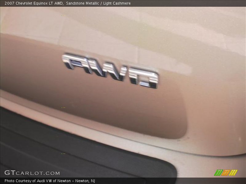 Sandstone Metallic / Light Cashmere 2007 Chevrolet Equinox LT AWD