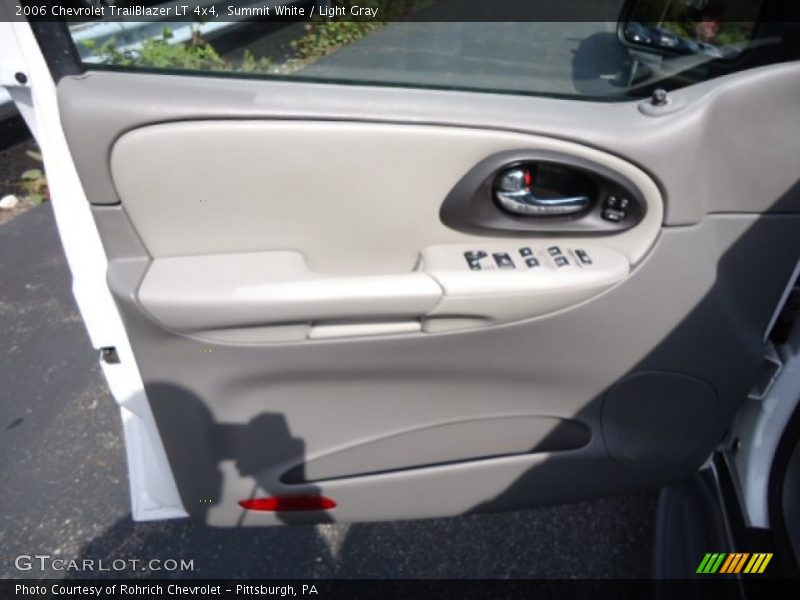 Summit White / Light Gray 2006 Chevrolet TrailBlazer LT 4x4