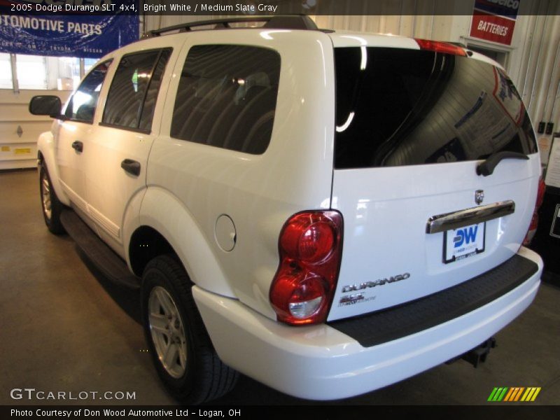 Bright White / Medium Slate Gray 2005 Dodge Durango SLT 4x4