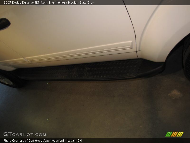 Bright White / Medium Slate Gray 2005 Dodge Durango SLT 4x4