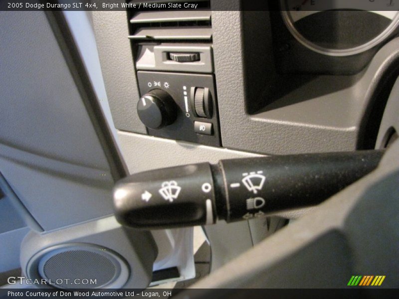 Bright White / Medium Slate Gray 2005 Dodge Durango SLT 4x4
