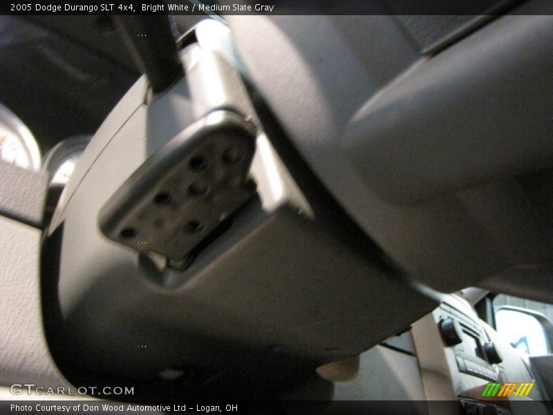 Bright White / Medium Slate Gray 2005 Dodge Durango SLT 4x4