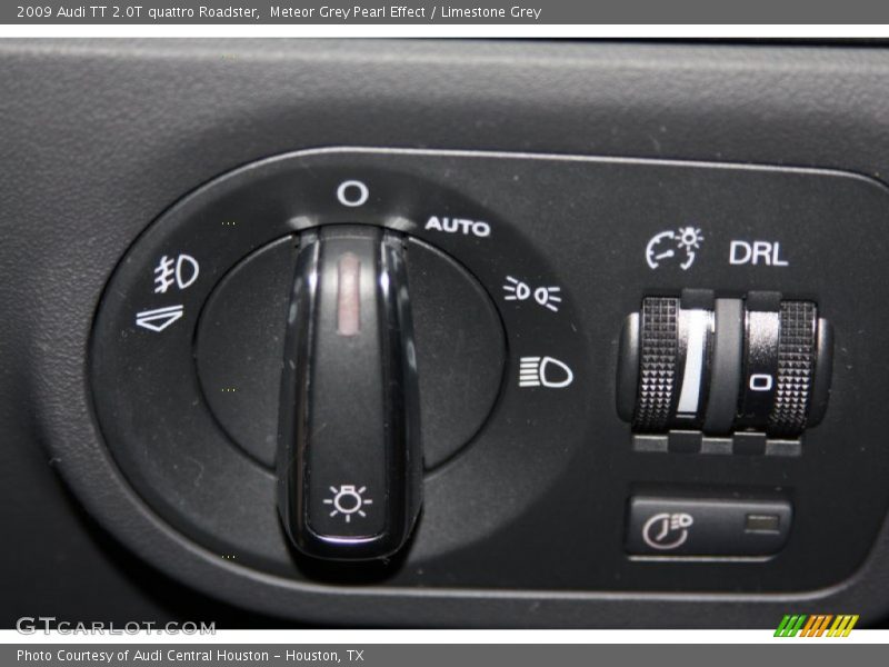 Controls of 2009 TT 2.0T quattro Roadster