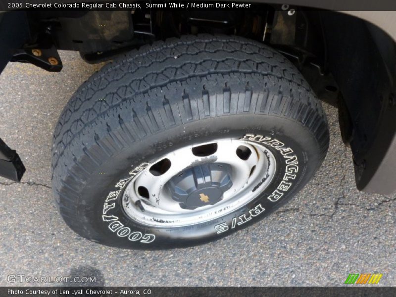 Summit White / Medium Dark Pewter 2005 Chevrolet Colorado Regular Cab Chassis