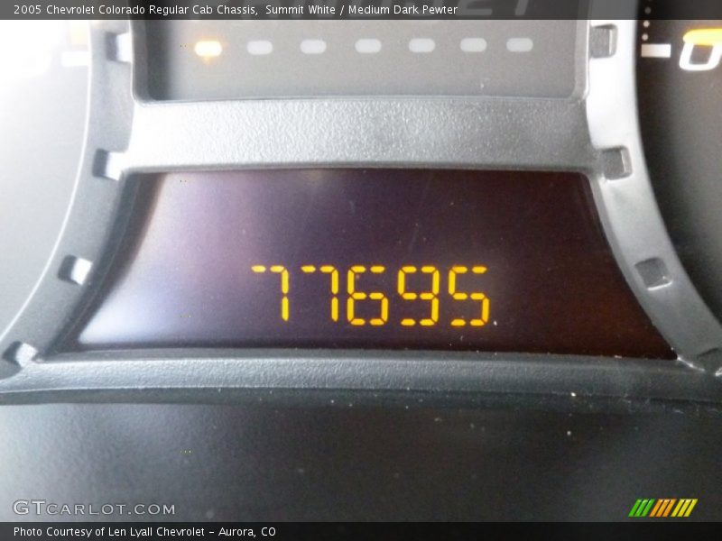 Summit White / Medium Dark Pewter 2005 Chevrolet Colorado Regular Cab Chassis