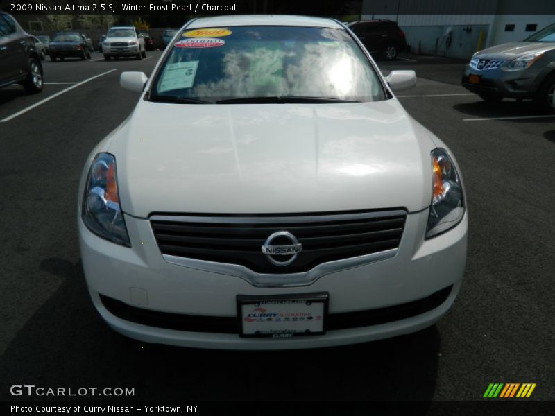 Winter Frost Pearl / Charcoal 2009 Nissan Altima 2.5 S