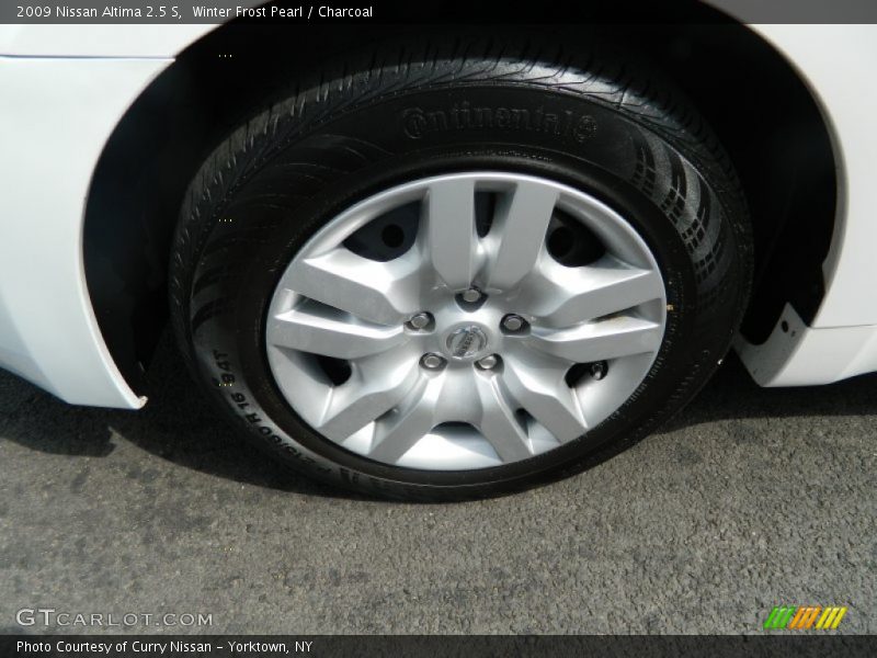 Winter Frost Pearl / Charcoal 2009 Nissan Altima 2.5 S