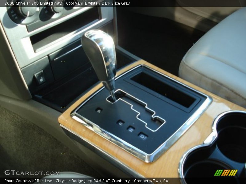 Cool Vanilla White / Dark Slate Gray 2008 Chrysler 300 Limited AWD