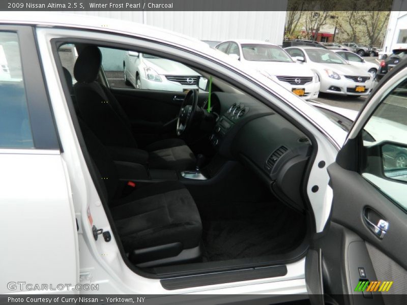 Winter Frost Pearl / Charcoal 2009 Nissan Altima 2.5 S