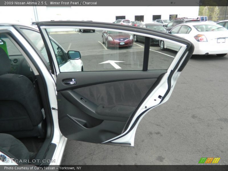 Winter Frost Pearl / Charcoal 2009 Nissan Altima 2.5 S