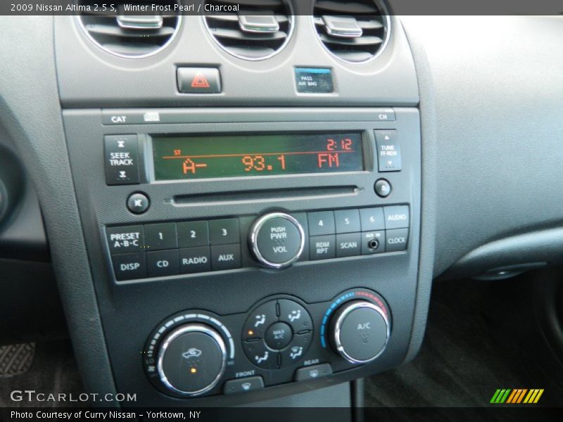 Winter Frost Pearl / Charcoal 2009 Nissan Altima 2.5 S