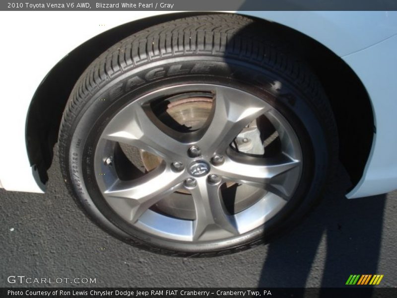 Blizzard White Pearl / Gray 2010 Toyota Venza V6 AWD