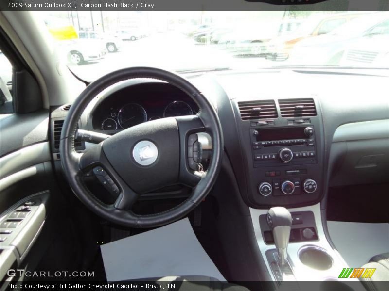 Carbon Flash Black / Gray 2009 Saturn Outlook XE