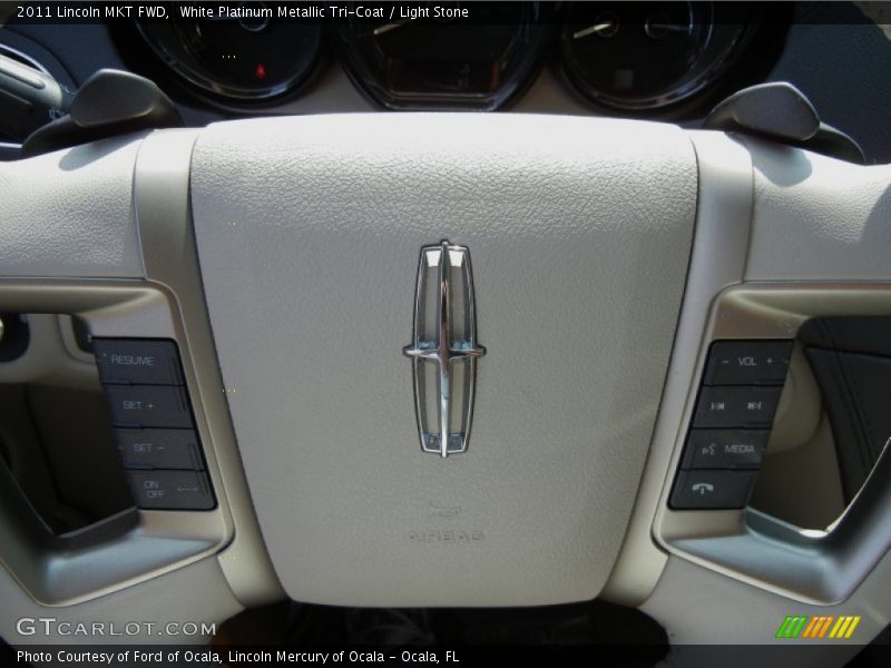 White Platinum Metallic Tri-Coat / Light Stone 2011 Lincoln MKT FWD