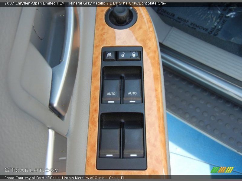 Mineral Gray Metallic / Dark Slate Gray/Light Slate Gray 2007 Chrysler Aspen Limited HEMI
