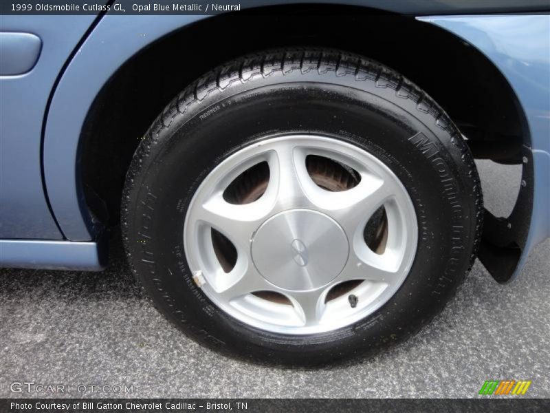 Opal Blue Metallic / Neutral 1999 Oldsmobile Cutlass GL