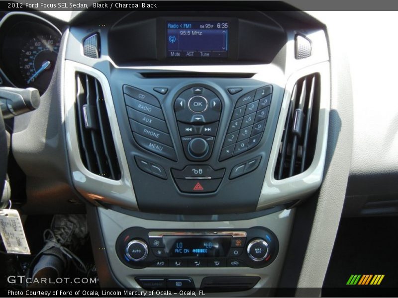 Black / Charcoal Black 2012 Ford Focus SEL Sedan