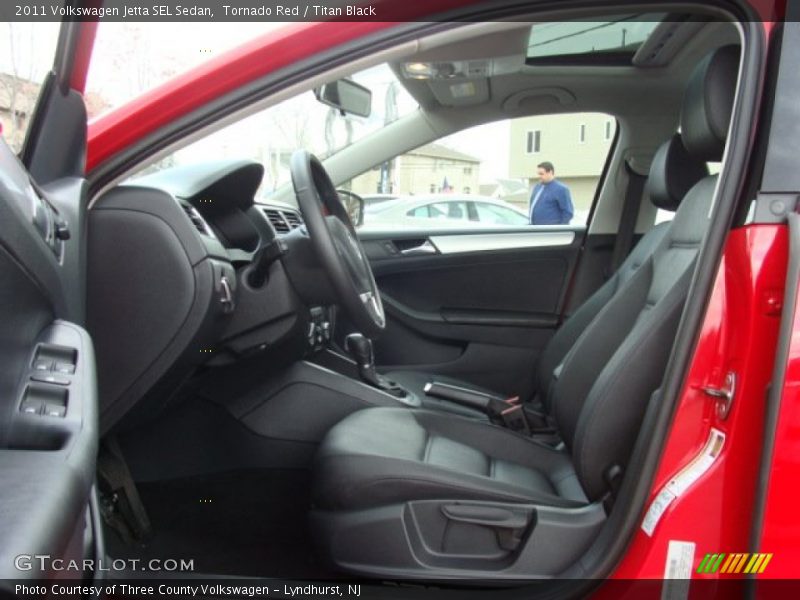 Tornado Red / Titan Black 2011 Volkswagen Jetta SEL Sedan