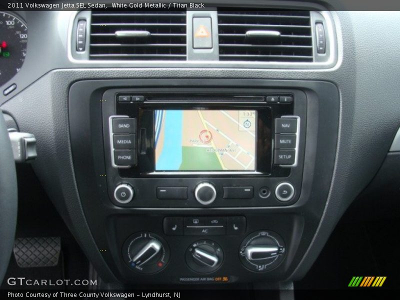 White Gold Metallic / Titan Black 2011 Volkswagen Jetta SEL Sedan